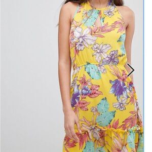 NWT Pretty Little Thing Halter Dress, 4, Yellow Y2K. Frilly keyhole summer!